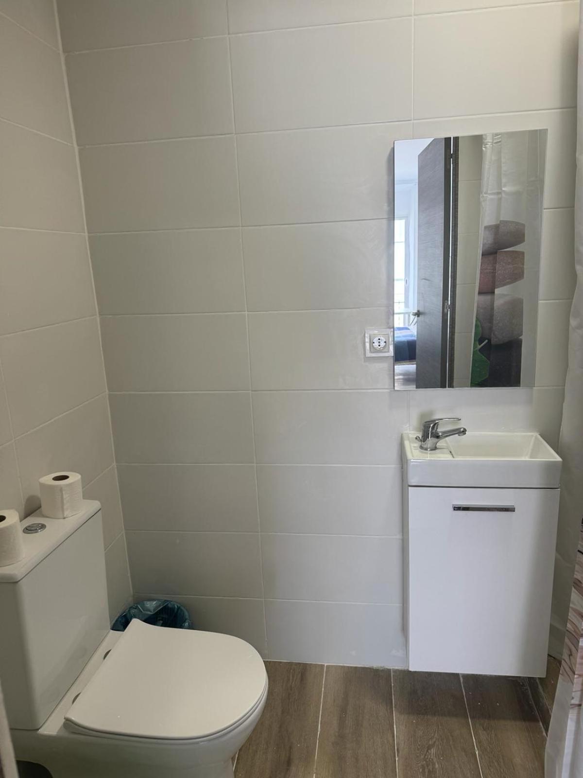 Apartamentos Aeropuerto Valencia Манісес Екстер'єр фото
