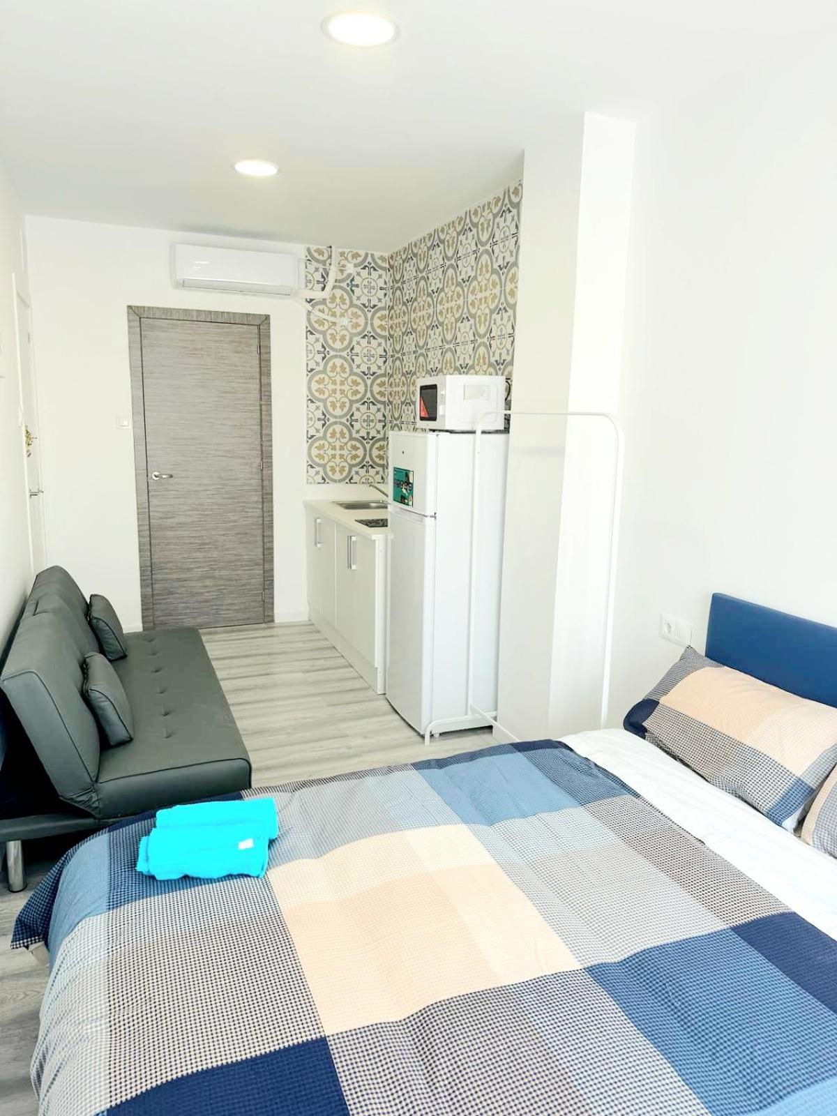 Apartamentos Aeropuerto Valencia Манісес Екстер'єр фото